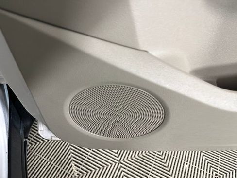 Used 2014 Ford Escape Titanium image 29