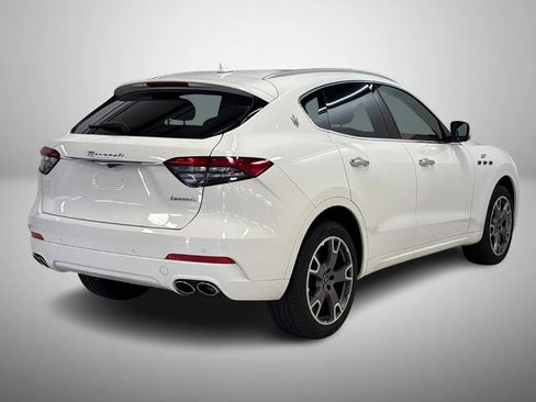Used 2022 Maserati Levante GT image 4
