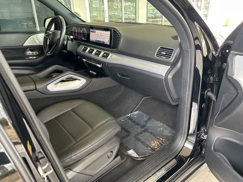 Used 2024 Mercedes-Benz GLE 450e 4MATIC image 24