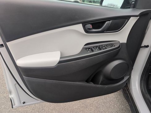 Certified 2023 Hyundai Kona SEL image 11