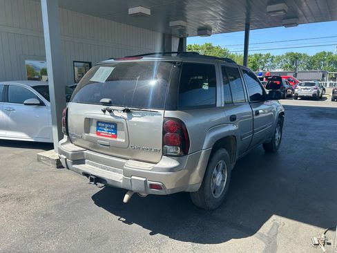Used 2002 Chevrolet TrailBlazer LT AWD/4WD image 8