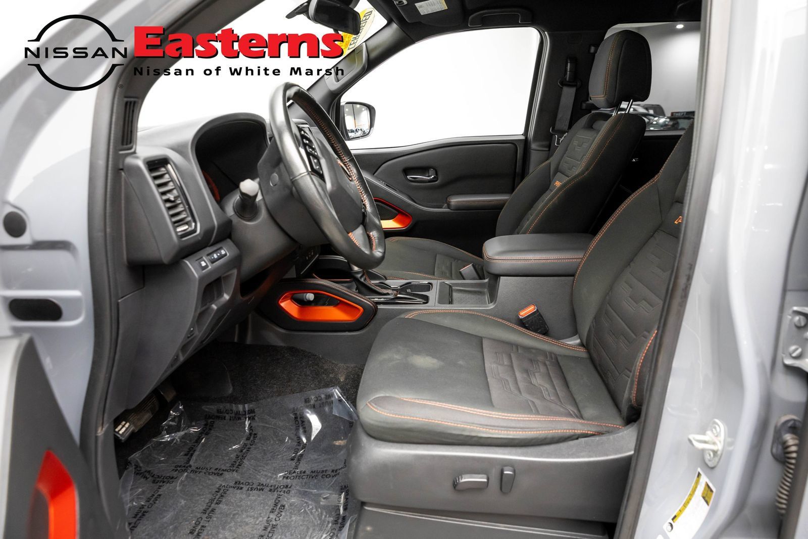 Used 2023 Nissan Frontier PRO-4X w/ Technology Package AWD/4WD image 14