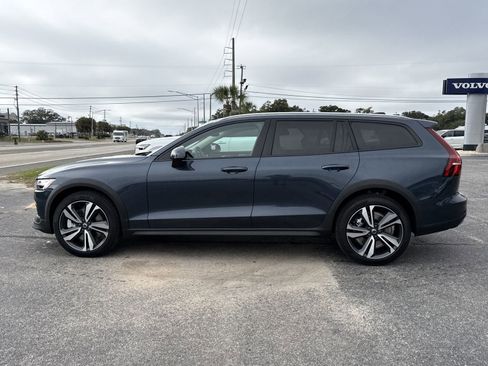 New 2026 Volvo V60 B5 Cross Country Plus w/ Protection Package Premier image 2