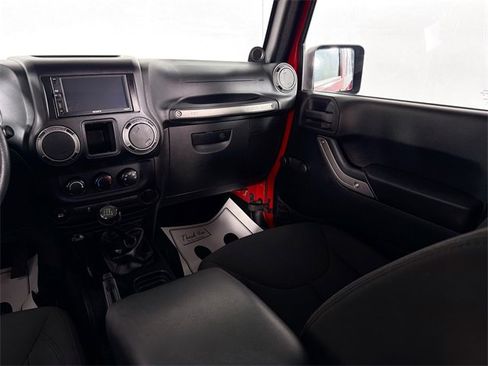 Used 2014 Jeep Wrangler Sport image 19