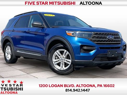 Used 2023 Ford Explorer XLT AWD/4WD image 1
