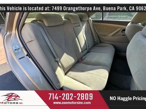 Used 2010 Toyota Camry XLE FWD image 23