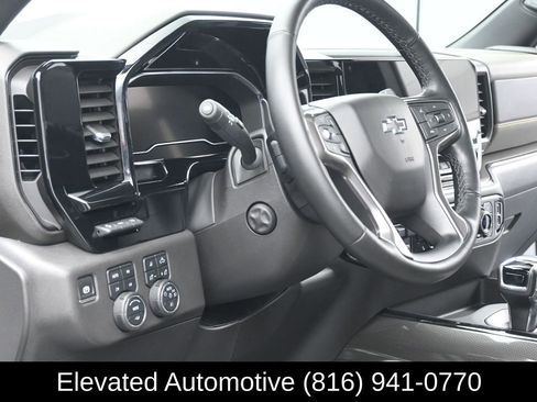 Used 2025 Chevrolet Silverado 1500 ZR2 w/ Technology Package AWD/4WD image 16