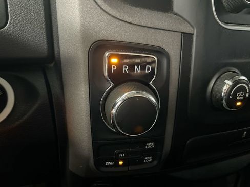 Used 2018 RAM 1500 Express w/ Express Value Package AWD/4WD image 17