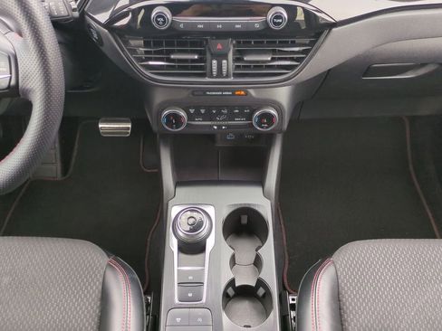 Used 2023 Ford Escape ST-Line image 19