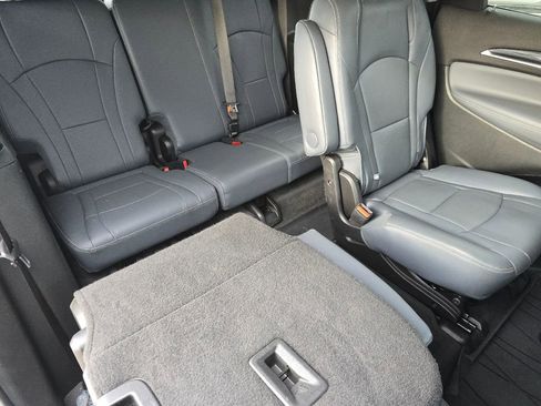 Used 2020 Buick Enclave Essence w/ Sport Touring Edition image 21