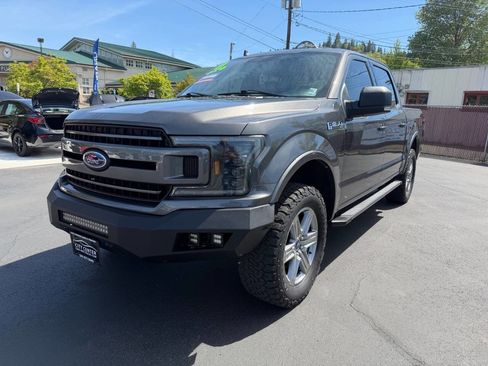 Used 2018 Ford F150 XLT w/ Equipment Group 302A Luxury AWD/4WD image 4