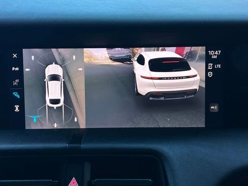 Used 2022 Porsche Taycan 4 Cross Turismo w/ Premium Package image 26