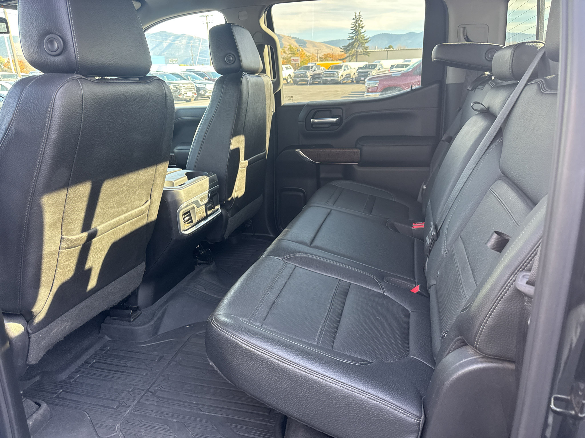Used 2019 GMC Sierra 1500 Denali w/ LPO, GMC Protection Package AWD/4WD image 6