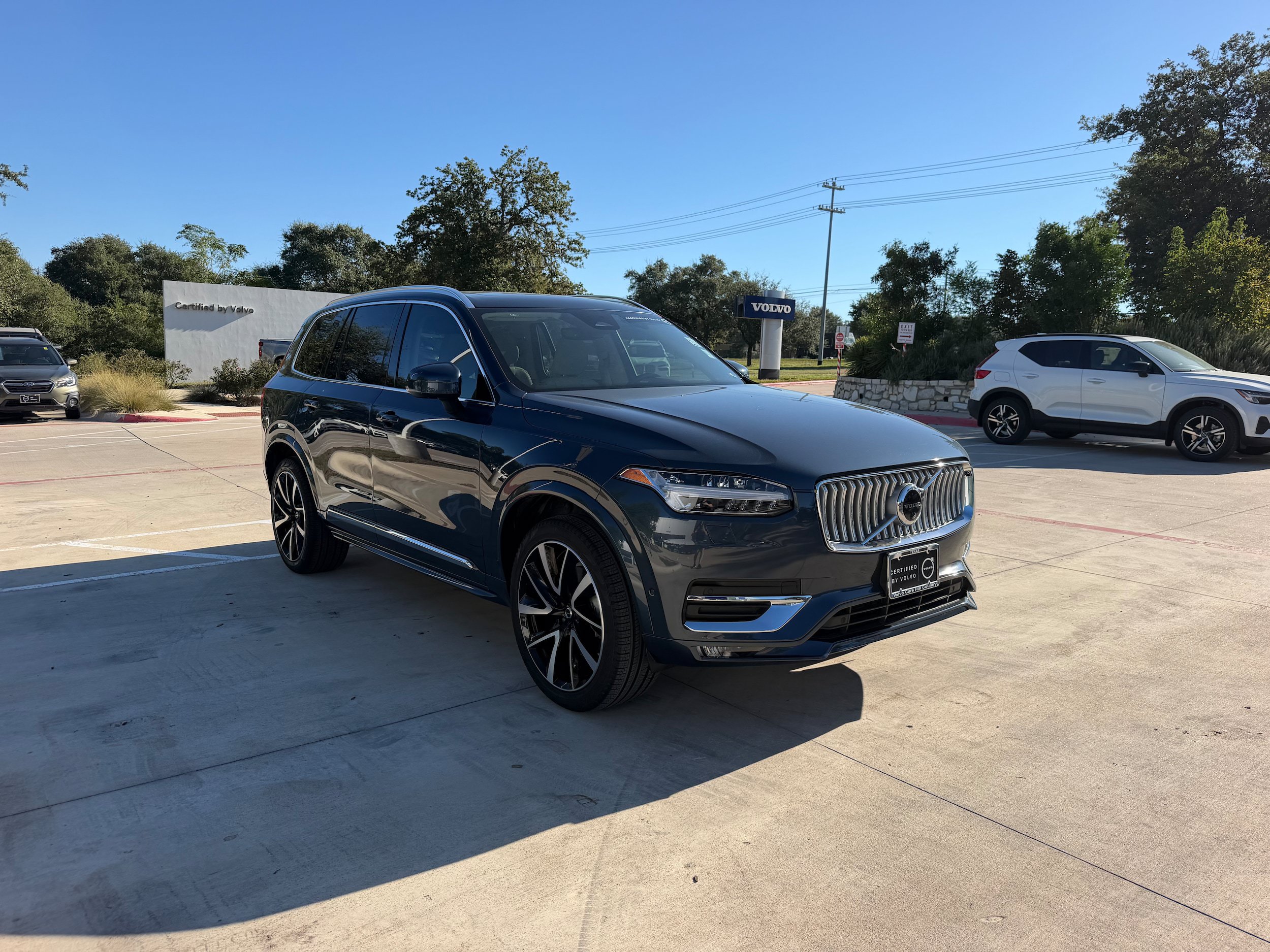 Certified 2025 Volvo XC90 B6 Plus w/ Protection Package Premier AWD/4WD image 7