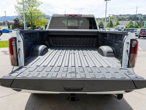 New 2026 GMC Sierra 3500 AT4 AWD/4WD image 34