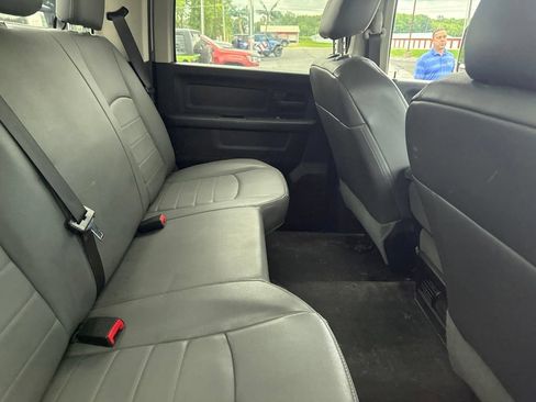 Used 2017 RAM 3500 Tradesman w/ Chrome Appearance Group AWD/4WD image 11