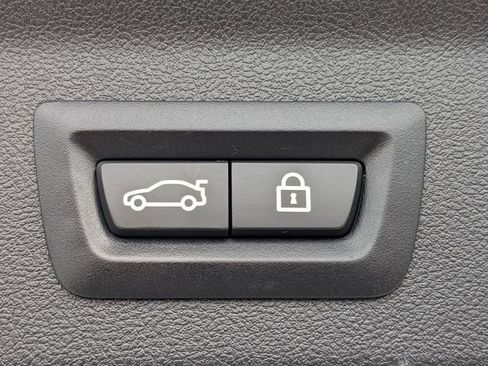 Used 2021 BMW X3 xDrive30i w/ Convenience Package (ZC2) image 12