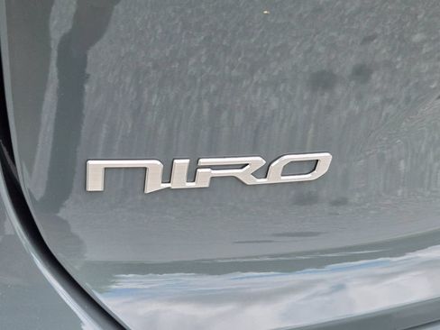 New 2026 Kia Niro Wind FWD image 12