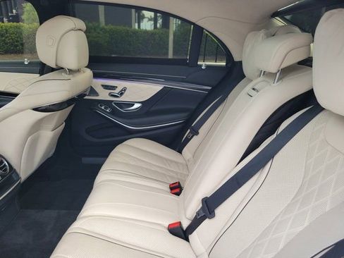 Used 2020 Mercedes-Benz S 560 Sedan image 12