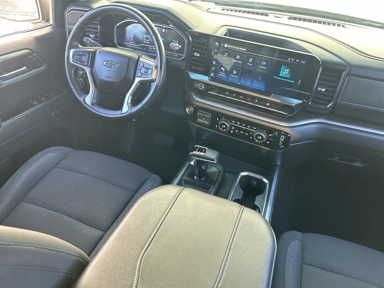 Used 2025 Chevrolet Silverado 1500 RST AWD/4WD image 11