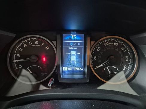 Certified 2022 Toyota Tacoma TRD Off-Road w/ Technology Package AWD/4WD image 26