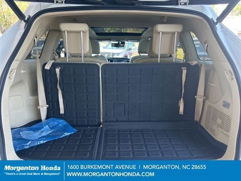 Used 2015 Toyota Highlander Limited Platinum image 34