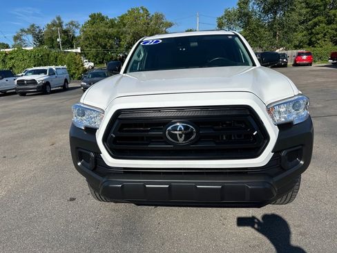 Used 2021 Toyota Tacoma SR image 8