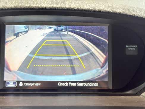 Used 2017 Acura TLX FWD image 21