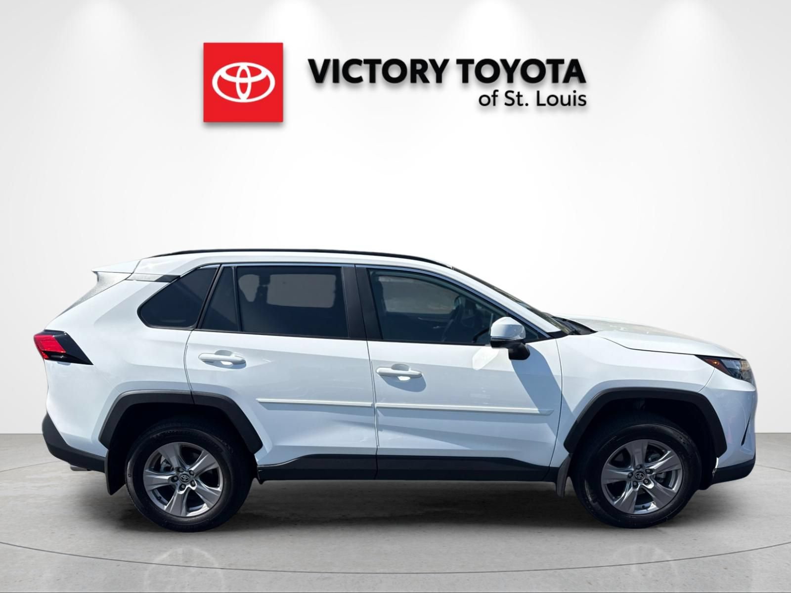 Used 2025 Toyota RAV4 XLE w/ Weather Package AWD/4WD image 2