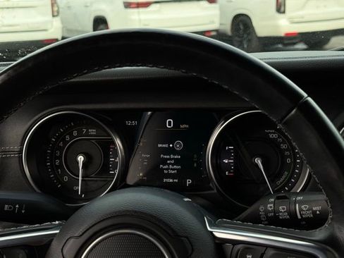 Used 2022 Jeep Wrangler Unlimited Sahara w/ Cold Weather Group image 7