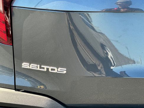New 2026 Kia Seltos EX image 27