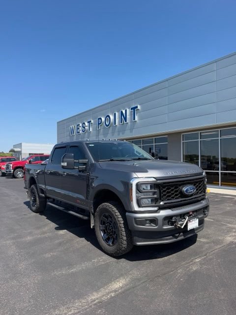 Used 2024 Ford F250 Lariat w/ Sport Appearance Package AWD/4WD image 2