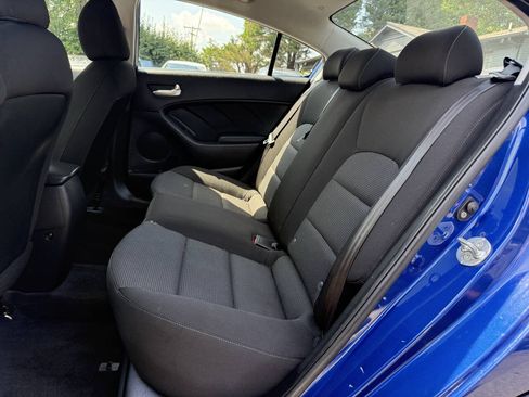 Used 2017 Kia Forte LX FWD image 11