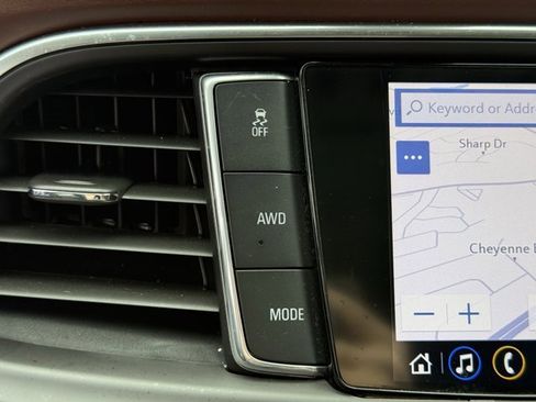 Used 2020 Buick Enclave Avenir w/ Avenir Technology Package image 29