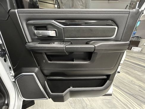 Used 2020 RAM 3500 Laramie image 42
