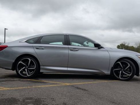Used 2021 Honda Accord Sport Special Edition image 4