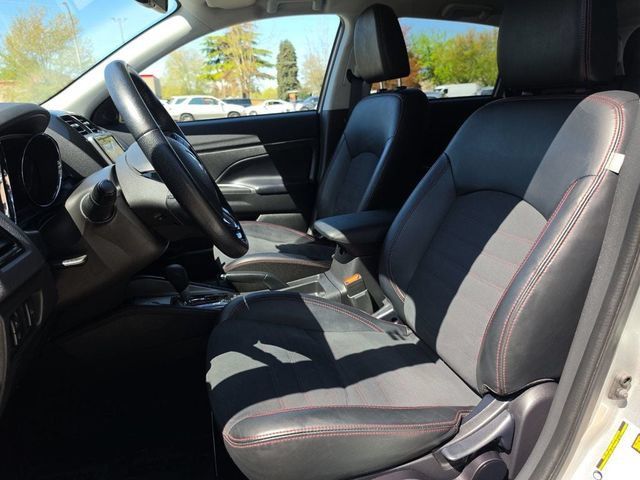 Used 2024 Mitsubishi Outlander Sport SE AWD/4WD image 9