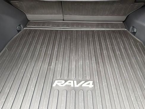 Used 2023 Toyota RAV4 SE w/ Convenience Package AWD/4WD image 19