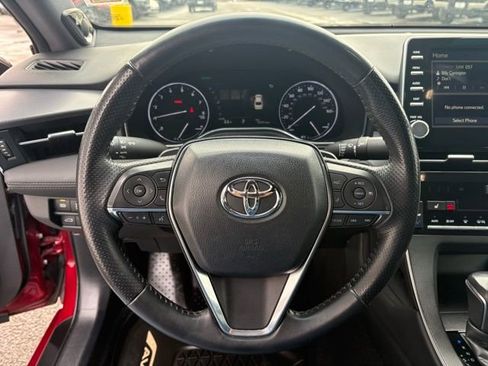 Used 2019 Toyota Avalon XSE image 14
