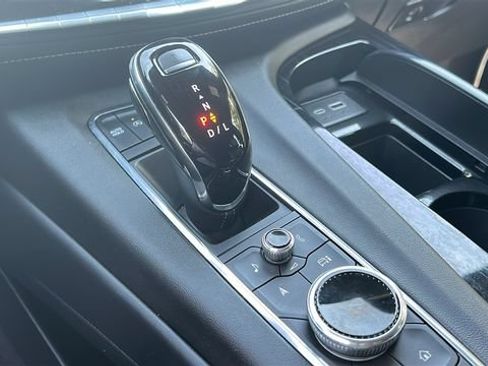 Certified 2024 Cadillac Escalade Sport AWD/4WD image 33