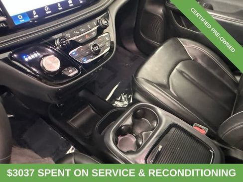 Certified 2023 Chrysler Pacifica Touring-L w/ S Appearance Package AWD/4WD image 25