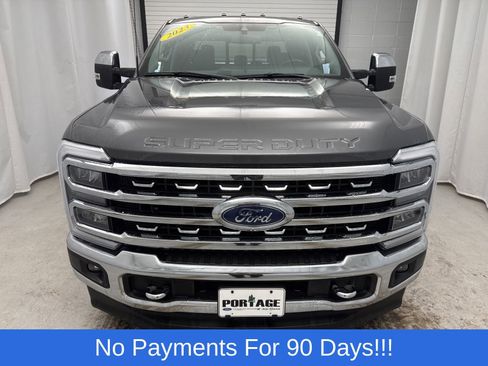 Used 2023 Ford F350 Lariat w/ Chrome Package image 9