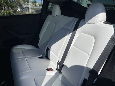 Used 2024 Tesla Model Y Long Range image 13