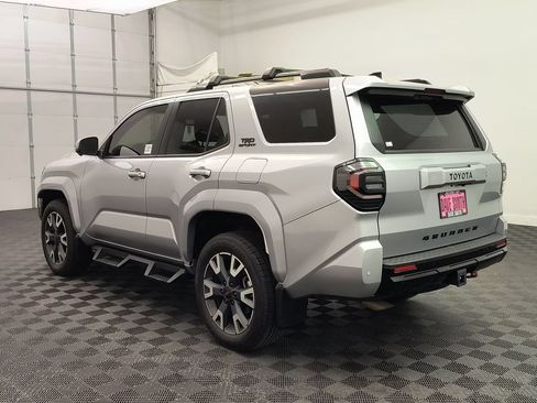 Used 2026 Toyota 4Runner TRD Sport Premium AWD/4WD image 3