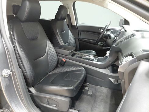 Used 2024 Ford Edge Titanium AWD/4WD image 16