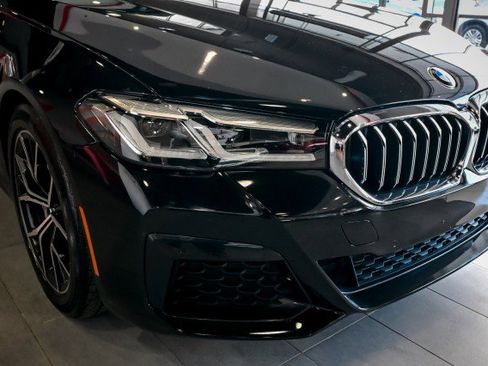 Used 2022 BMW 530i xDrive w/ M Sport Package image 10