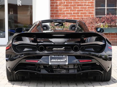 Used 2023 McLaren 720S Performance image 5