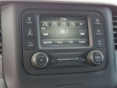 Used 2024 RAM 2500 Tradesman w/ Chrome Appearance Group image 15