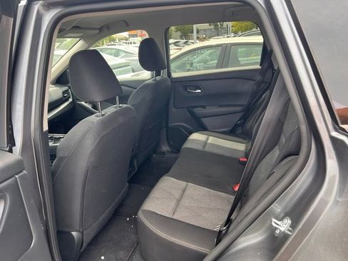 Used 2025 Nissan Rogue SV AWD/4WD image 10