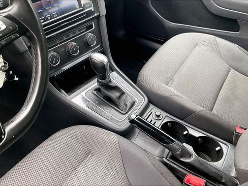 Used 2019 Volkswagen Golf S FWD image 14